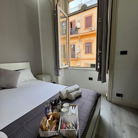 Bed and Breakfast Adda passa a nuttat Napoli Esterno foto