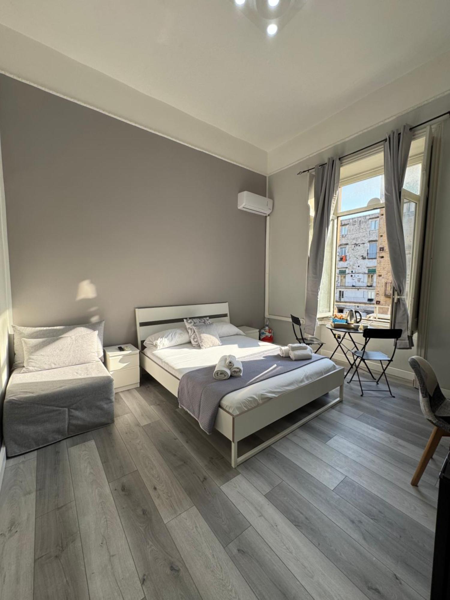 Bed and Breakfast Adda passa a nuttat Napoli Esterno foto