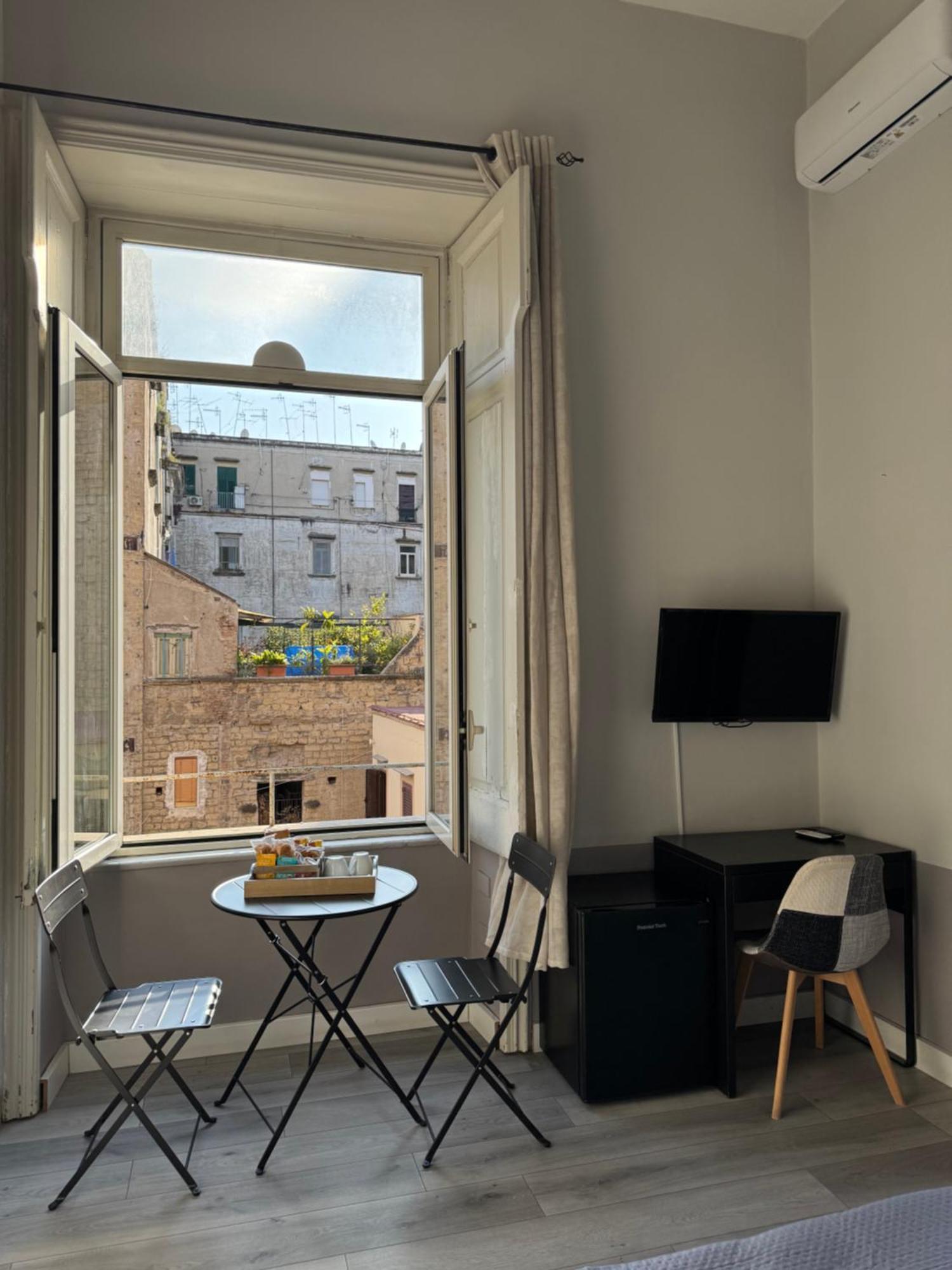 Bed and Breakfast Adda passa a nuttat Napoli Esterno foto