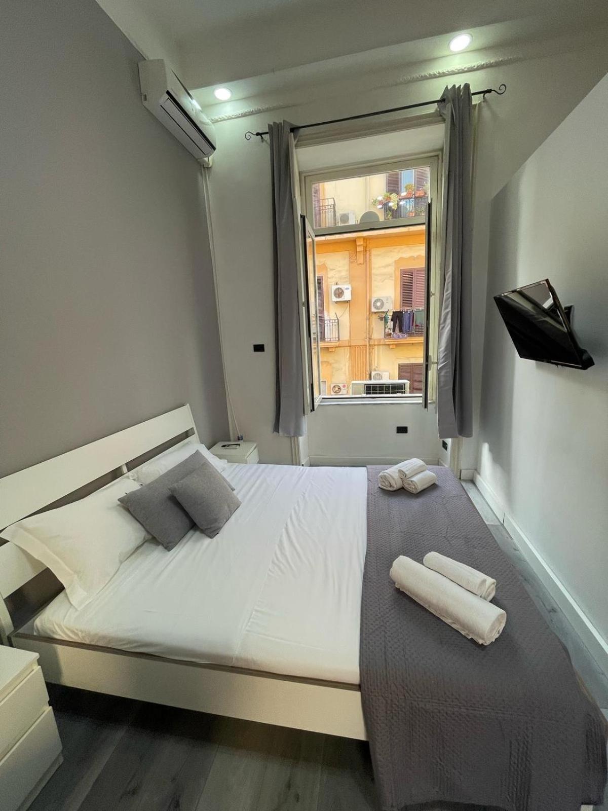 Bed and Breakfast Adda passa a nuttat Napoli Esterno foto