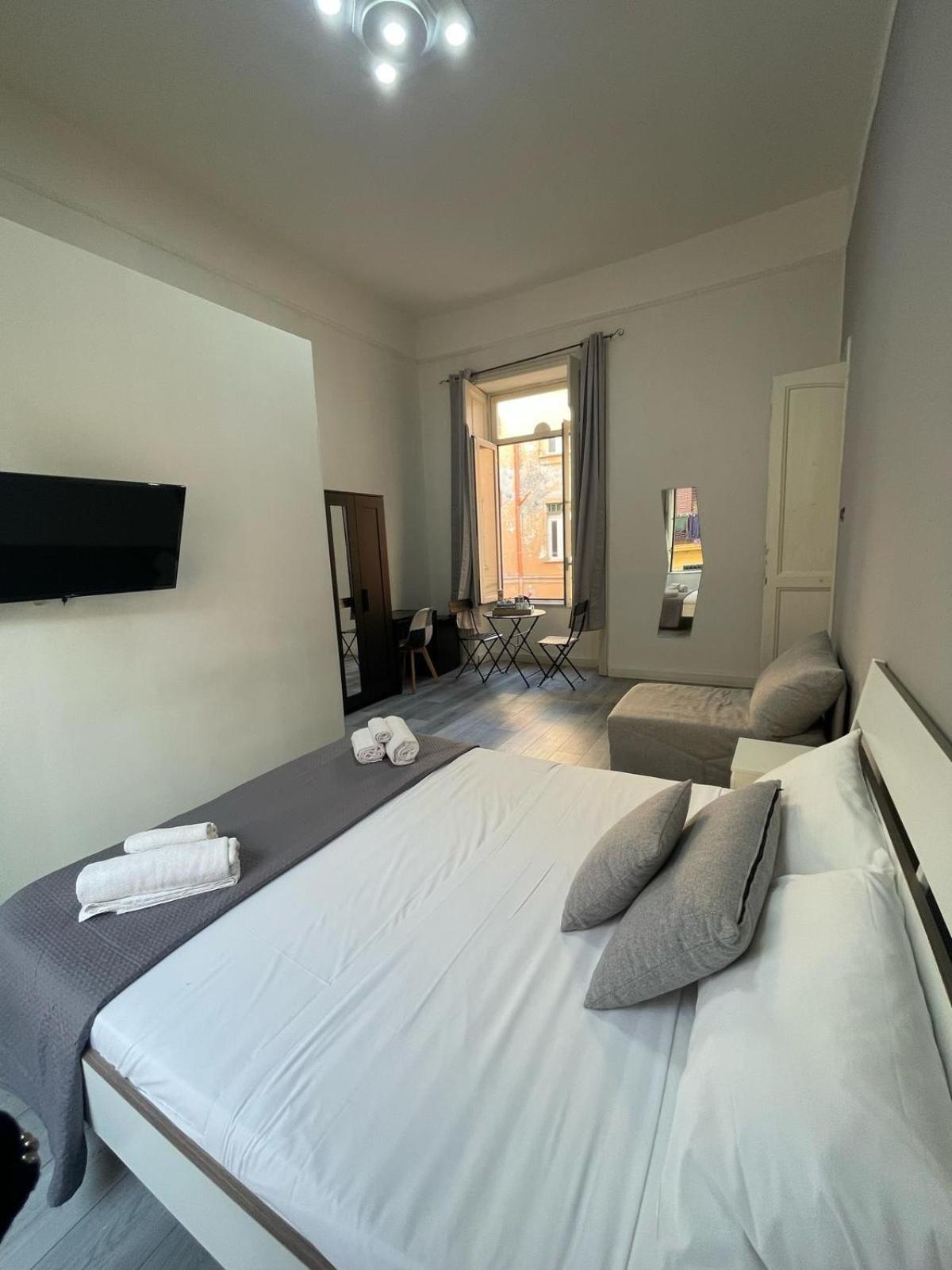 Bed and Breakfast Adda passa a nuttat Napoli Esterno foto