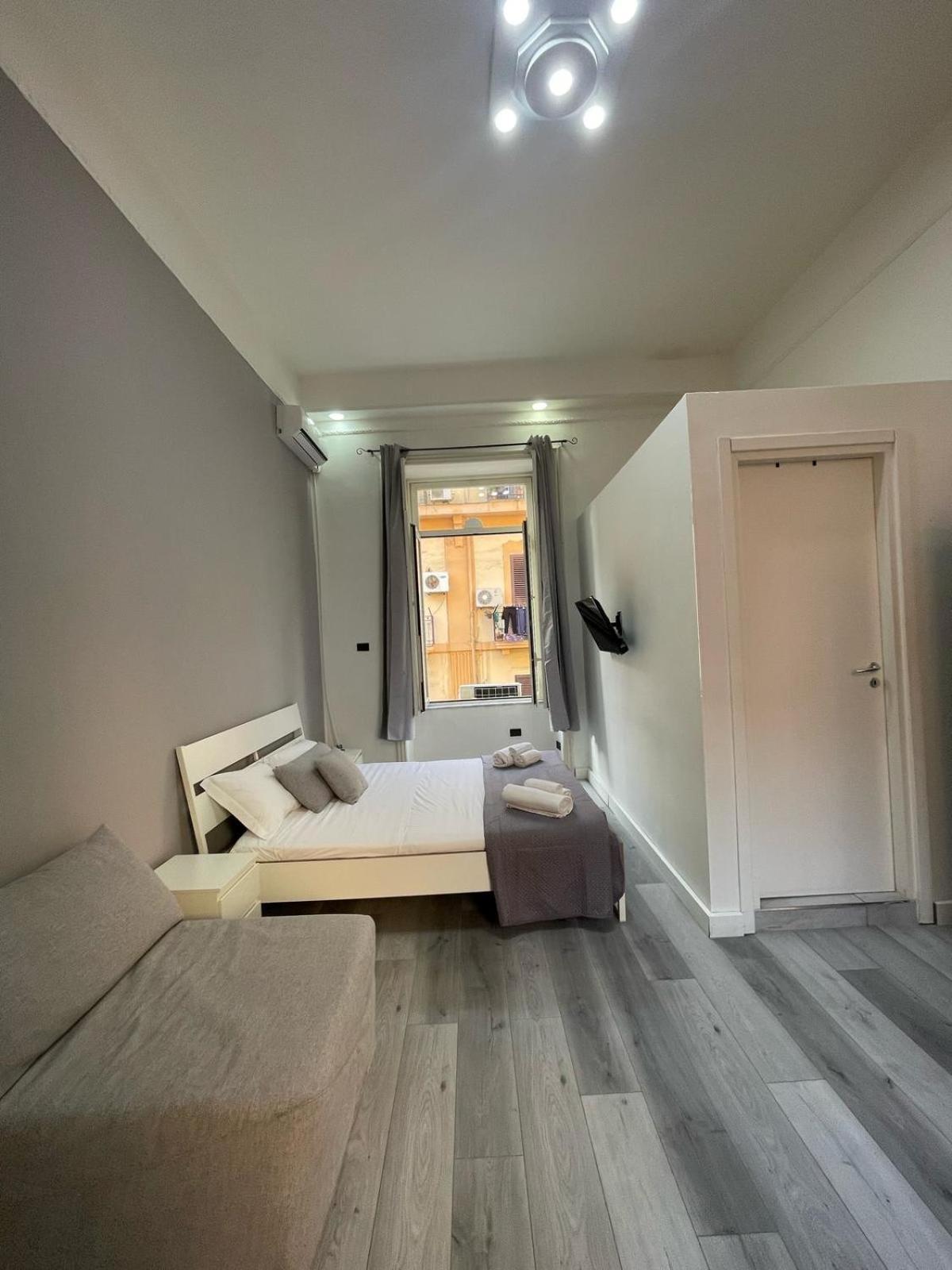 Bed and Breakfast Adda passa a nuttat Napoli Esterno foto