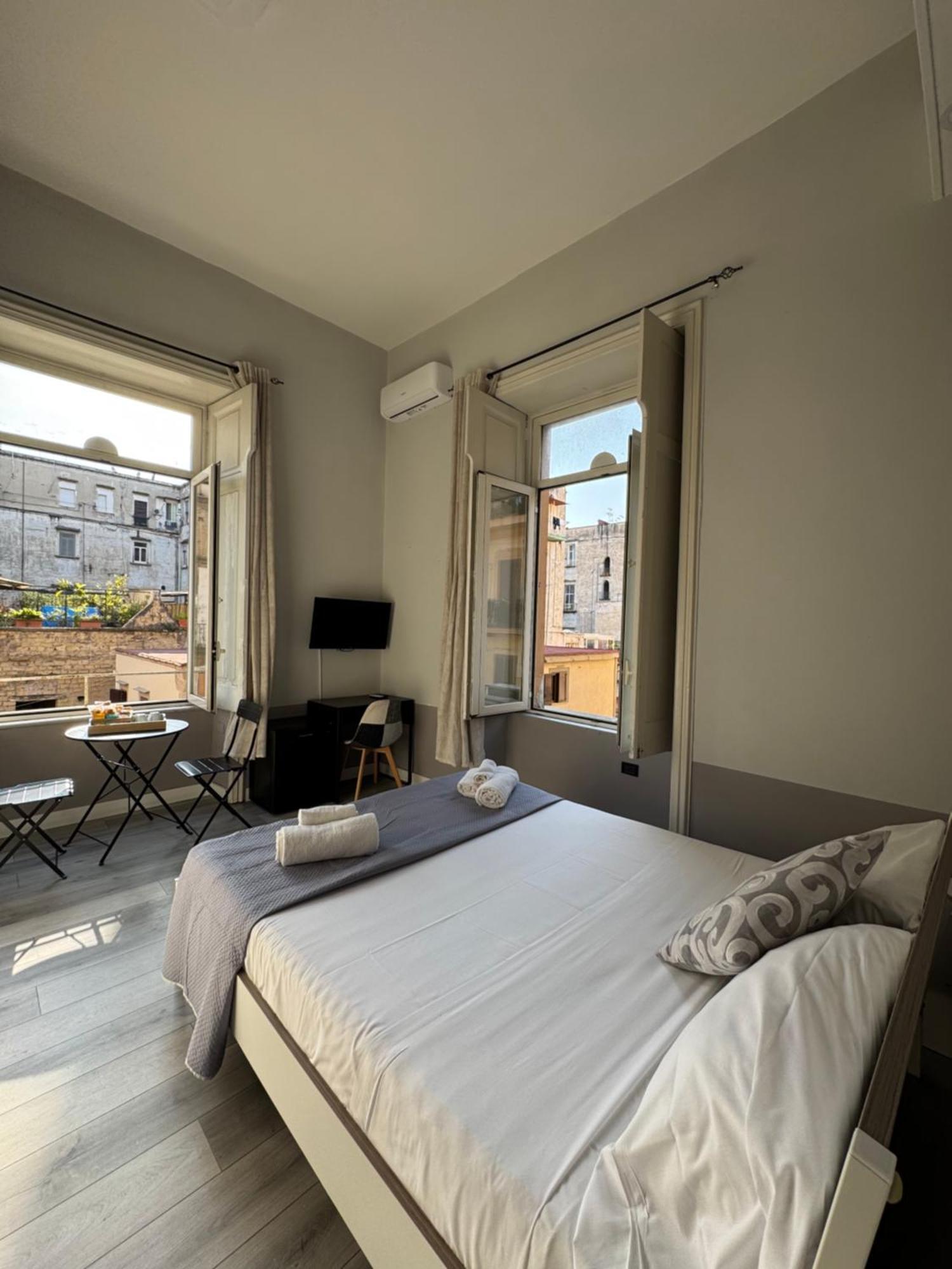 Bed and Breakfast Adda passa a nuttat Napoli Esterno foto