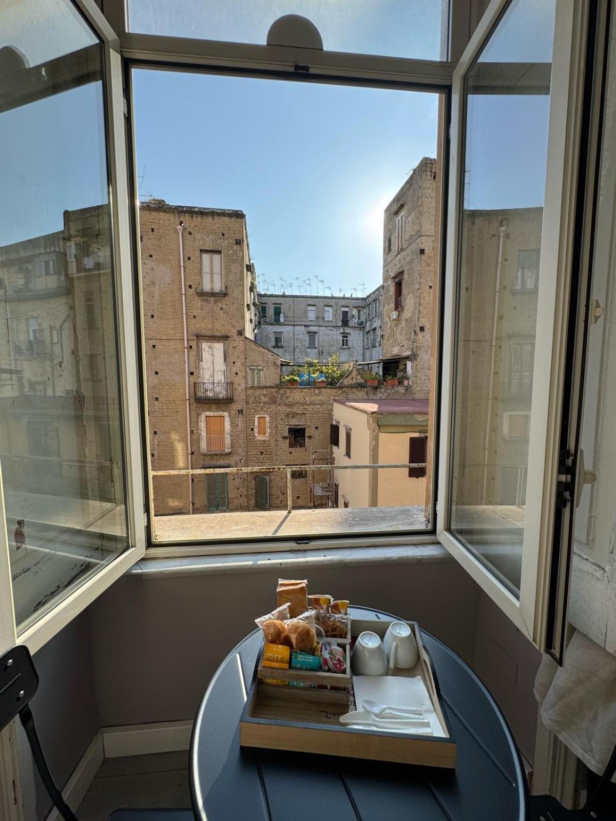 Bed and Breakfast Adda passa a nuttat Napoli Esterno foto
